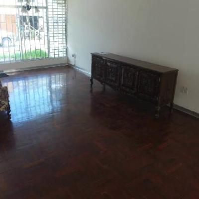 ALQUILER DE CASA DE 2 PISOS EN LOS SAUCES - SANTA VICTORIA